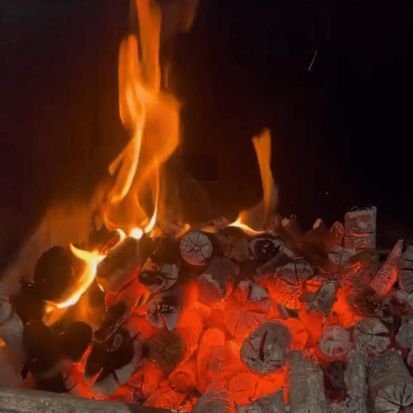 İsti manqalımızdan ləziz kabablar🥩