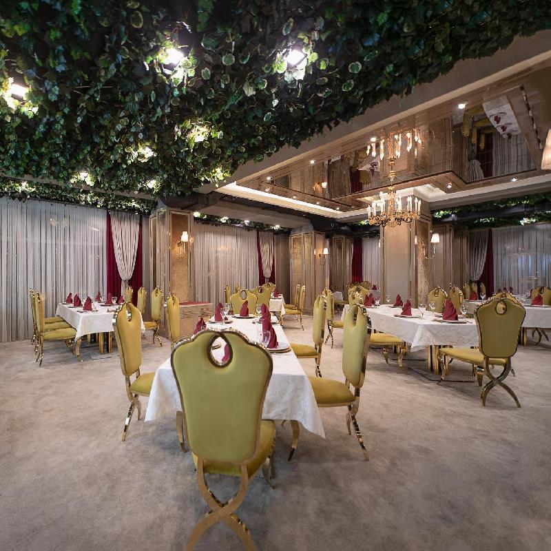 Interior view 4