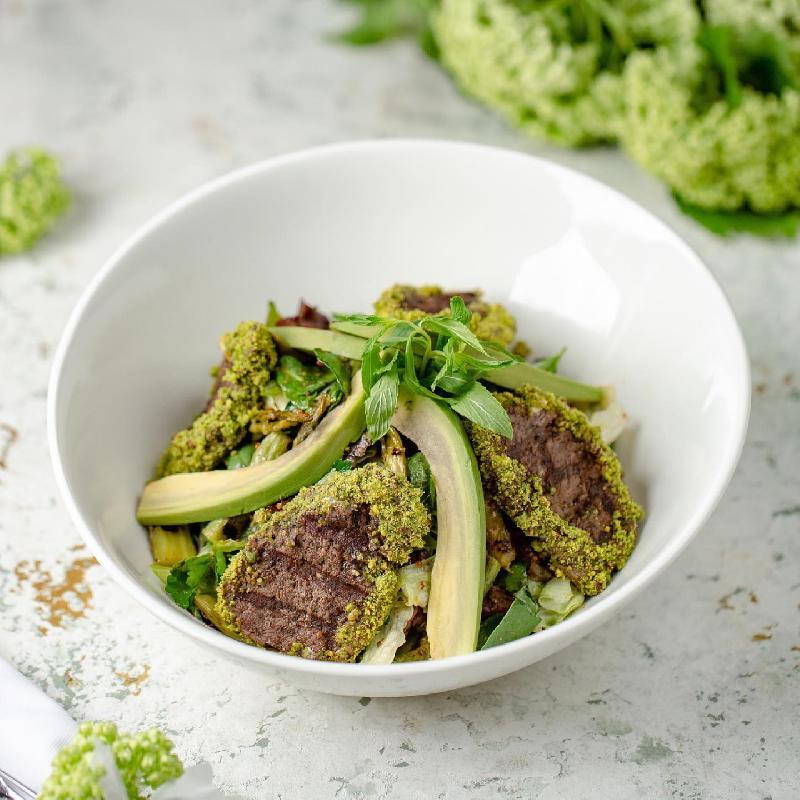 Avokado salatı