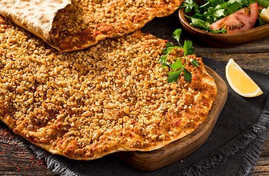 Cevizli lahmacun
