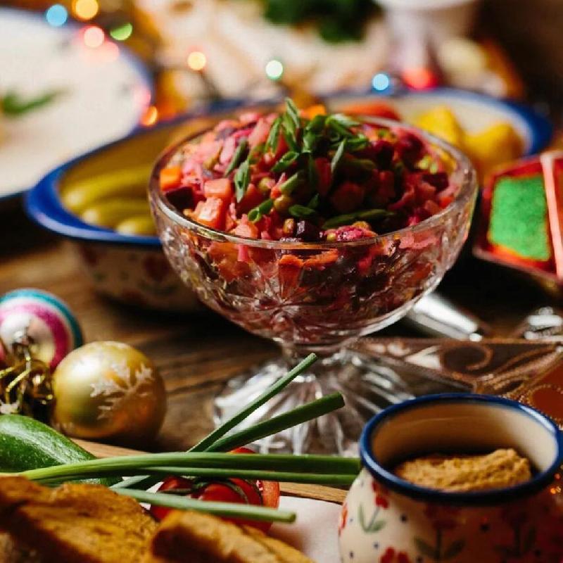 Винегрет с запечённой свёклой и квашеной капустой из бочки
