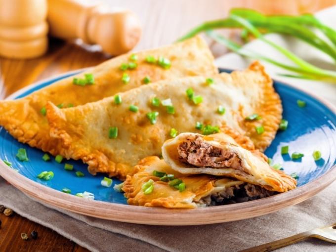 Чебуреки с бараниной
