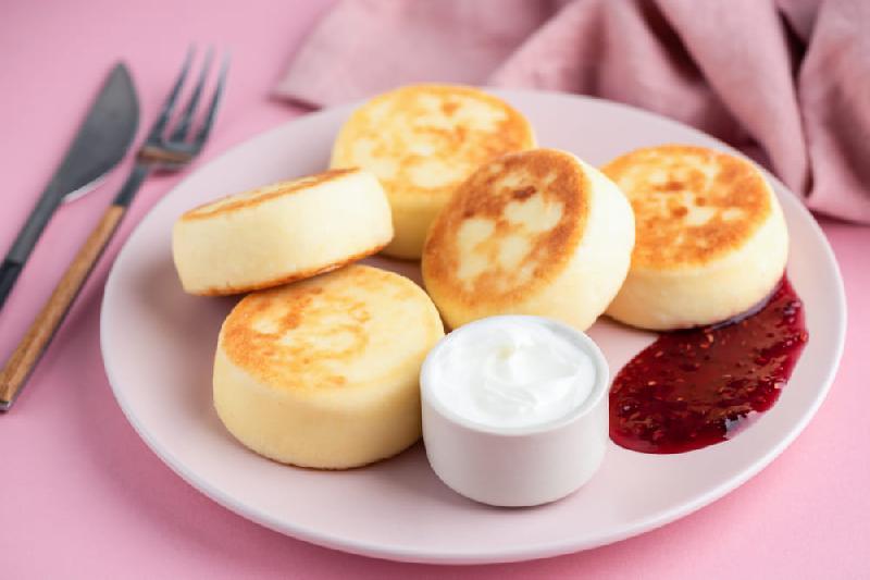 Сырнички со сметаной 