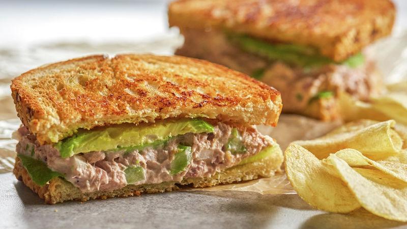 Tuna sandwich