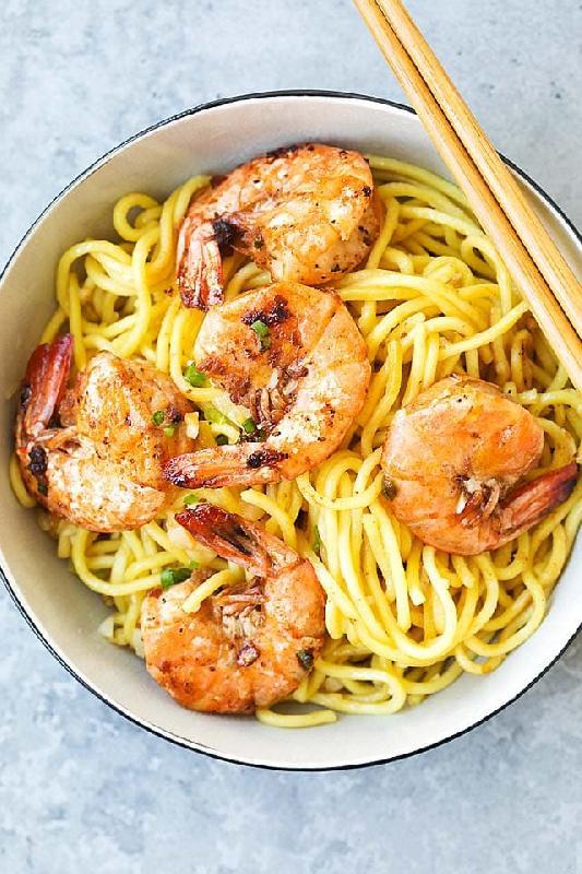 Egg noodles krevet