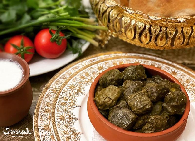 Yarpaq Dolması 