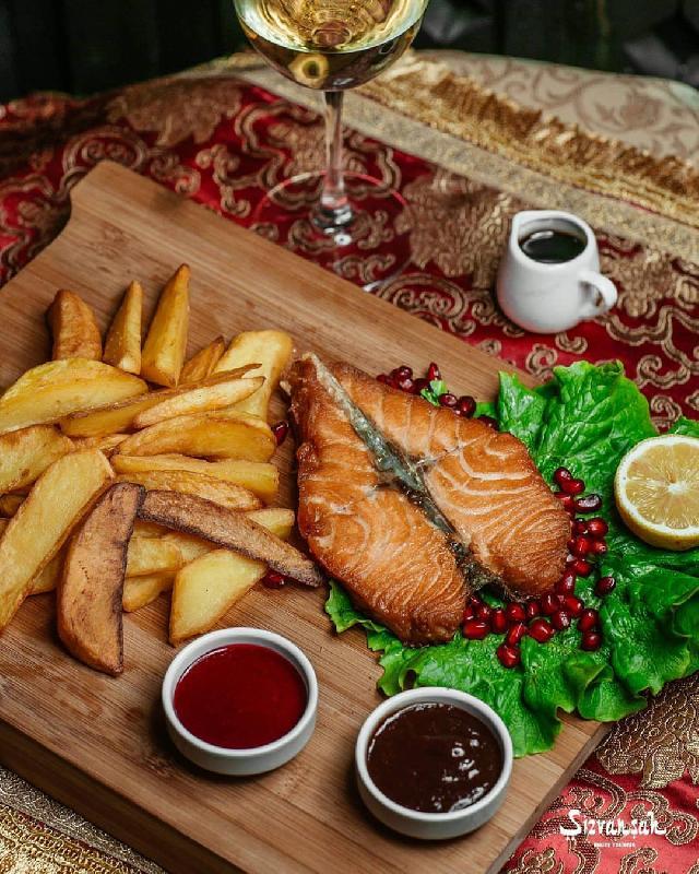 Qızıl Balıq Qızartması 