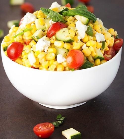 Qarğıdalı salatı