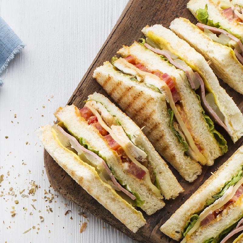 Toyuqlu Tost Kaşar Pendiri İlə