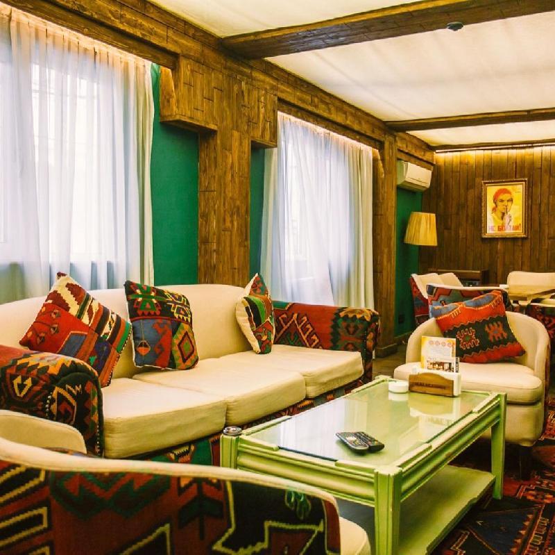 Interior view 2