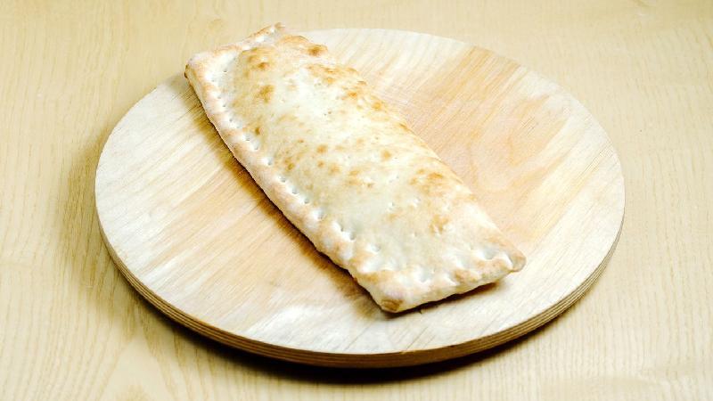 Mozarella ilə Stromboli