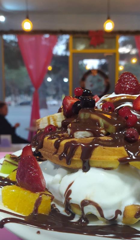 Double İce Cream Waffle