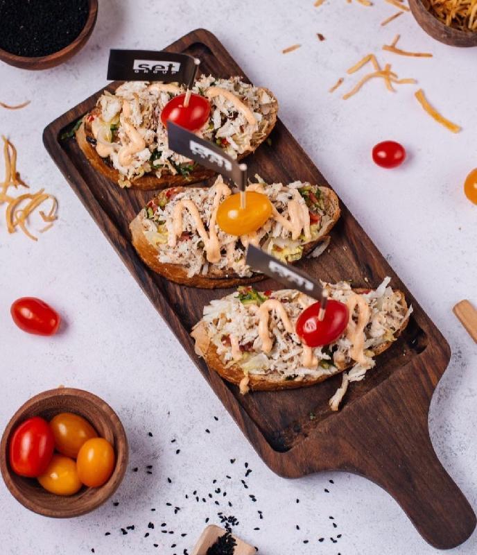 Bruschetta Plate