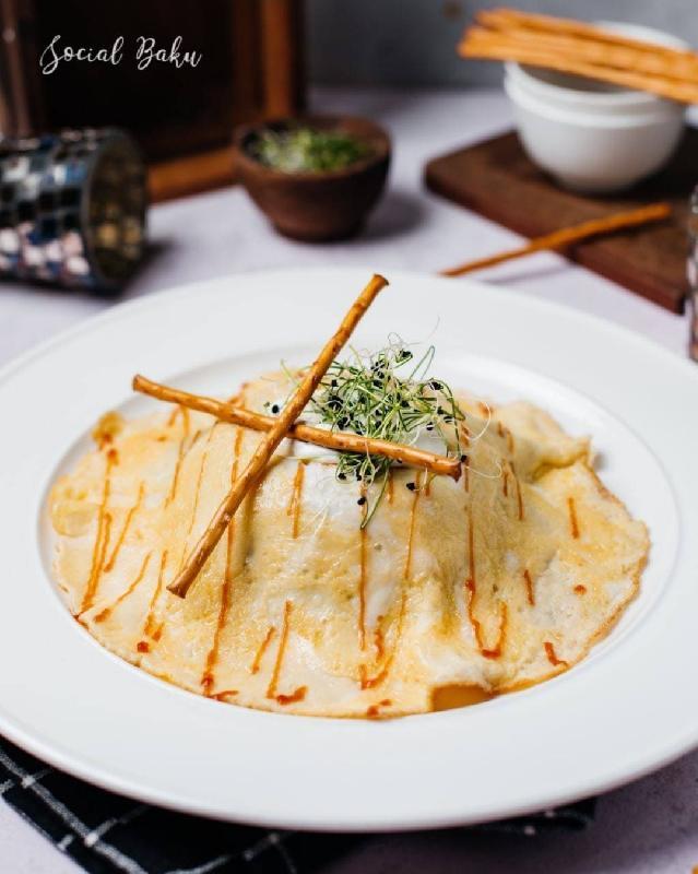 Yaponsayağı Düyü Omlet və Toyuq İlə