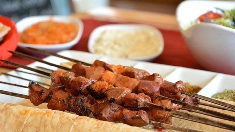 Quyruq İlə Ciyər Kababı