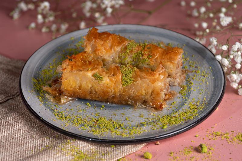Qaymaqlı fıstıqlı paxlava 