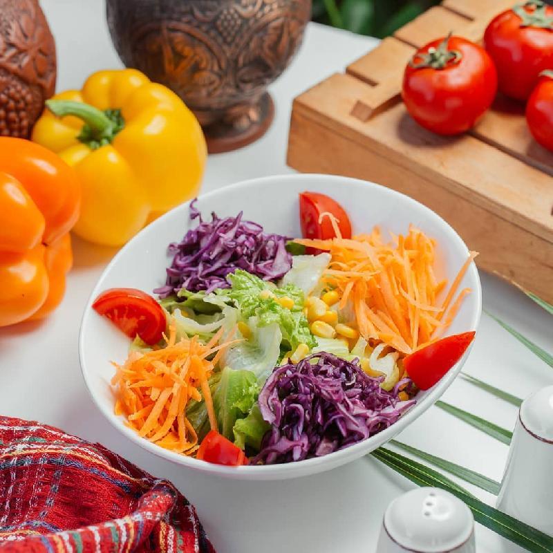 Mövsüm salatı