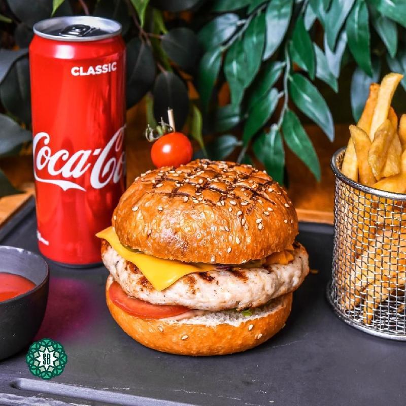 Toyuq Burgeri (seçimə görə pendir)