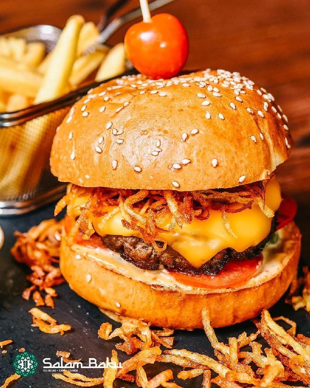 Salam Baku Burger