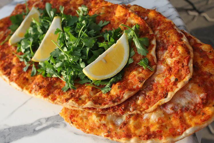 Acılı Lahmacun 