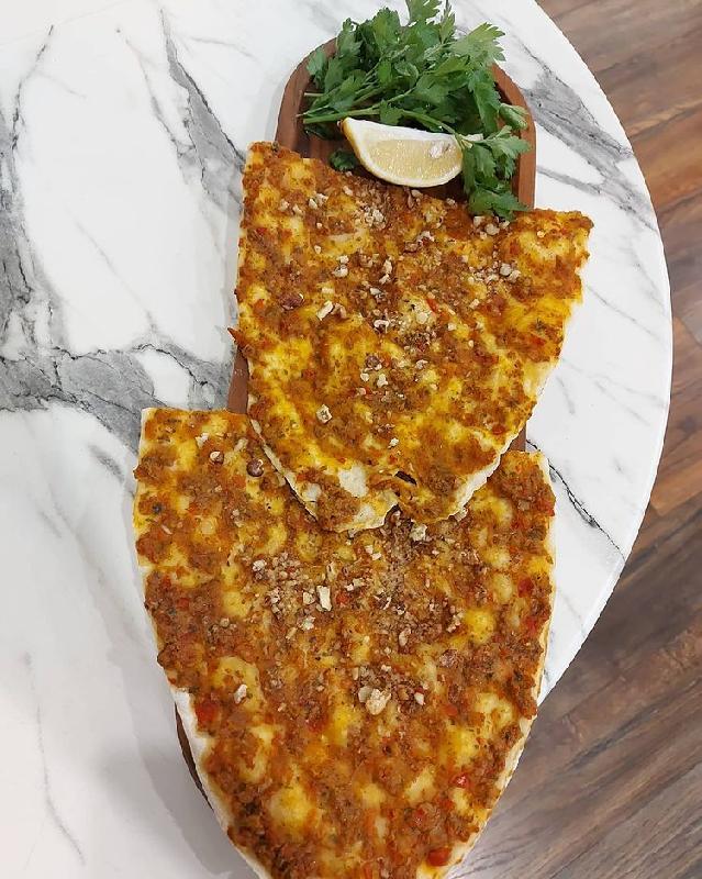 Qozlu Lahmacun 