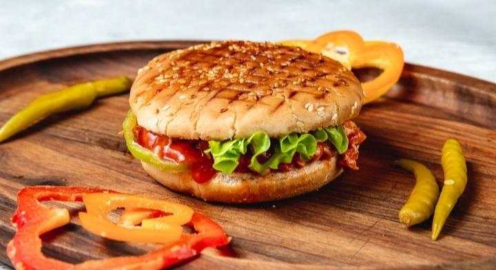 İslak Kaşarsız Hamburger 