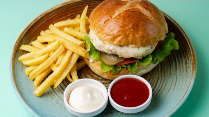 Klassik Toyuq Burger
