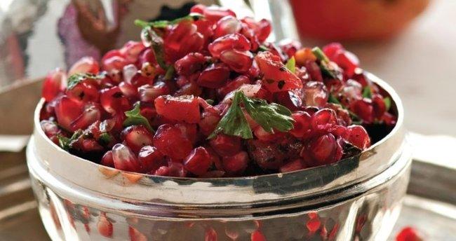 Nar salatı