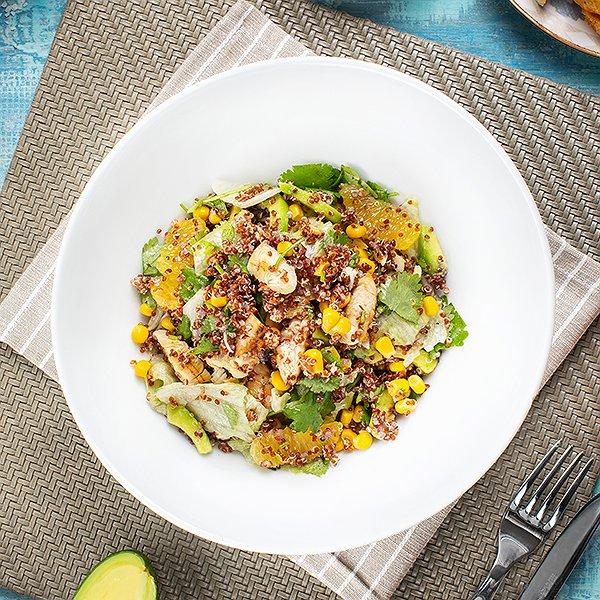 Avakado Toyuq Salatı 