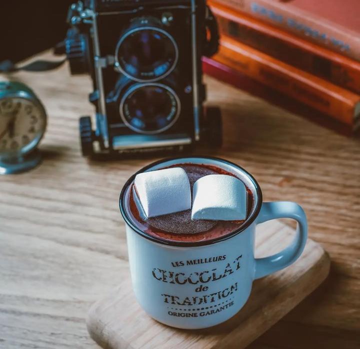 İsti Şokolad Və Marshmallow
