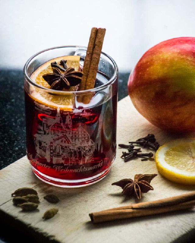Gluhwein İsti şərab