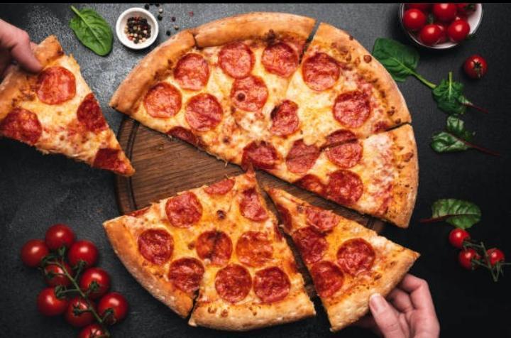 Pepperoni pizza
