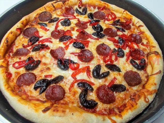 Sucuklu pizza