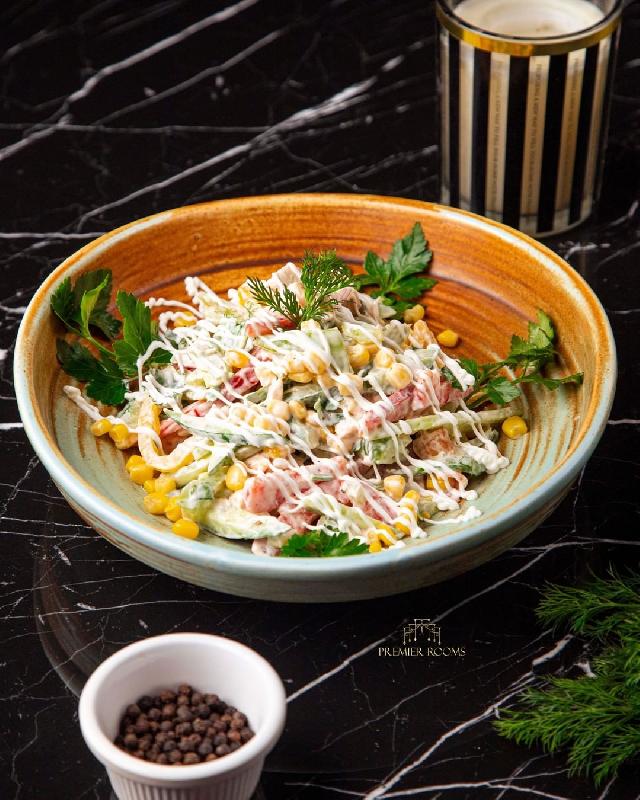 Toyuq salatı