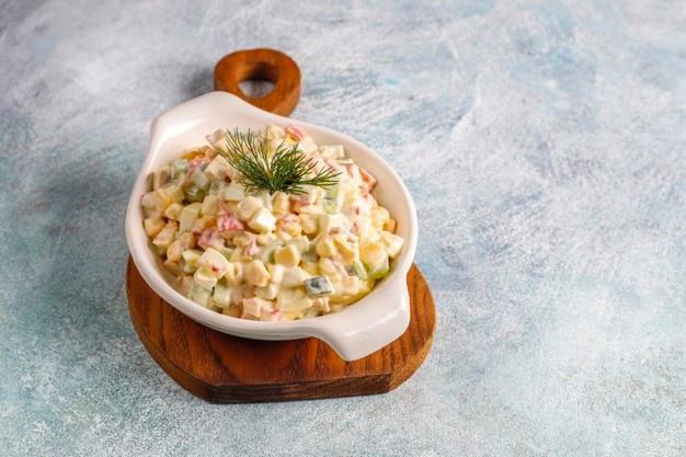 Krab salatı