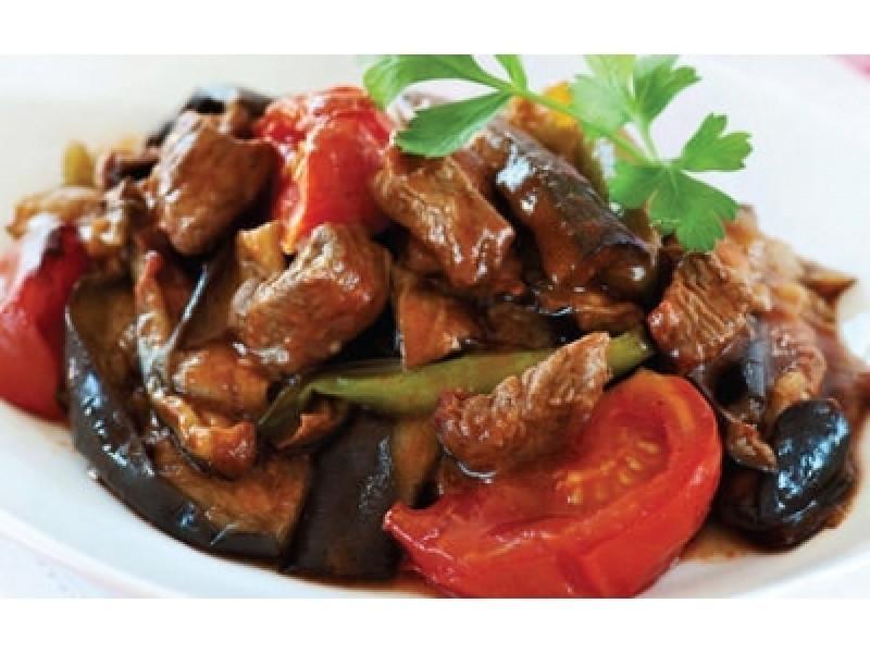 Çoban qovurması (can əti ilə)