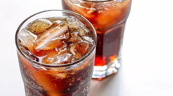 Kola stəkan
