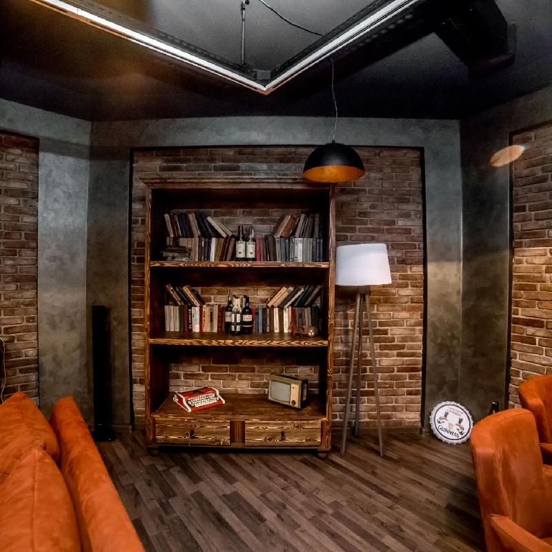 Interior view 2