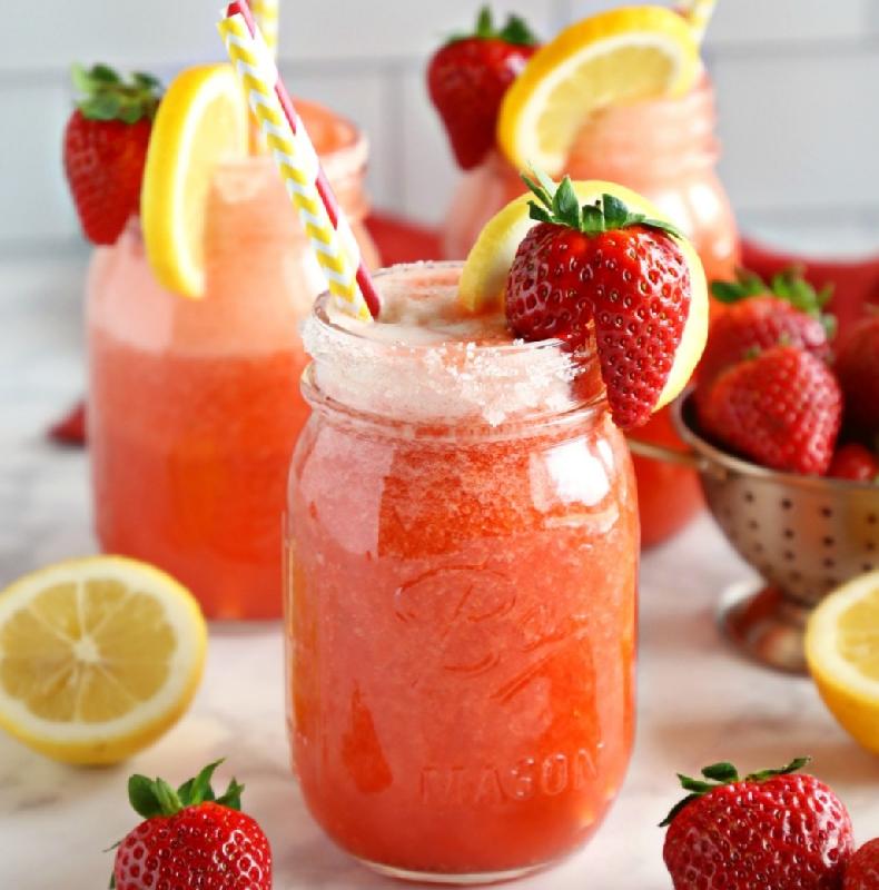 Stawberty lemonade