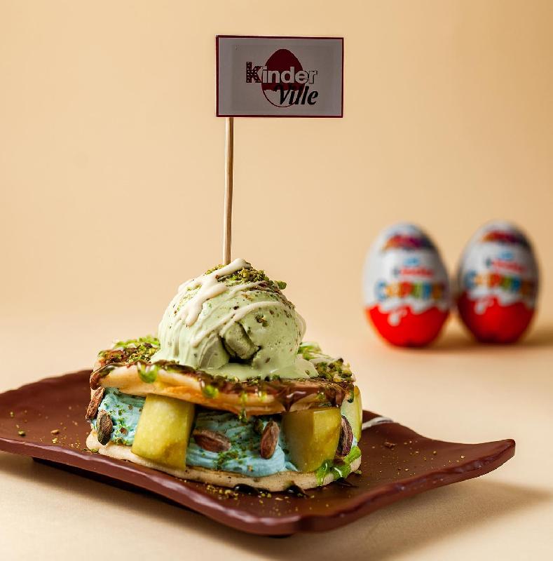 Pistachio pancake