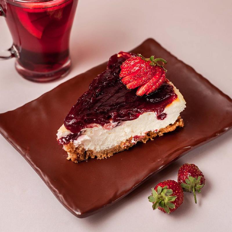 Cherry-berry cheesecake