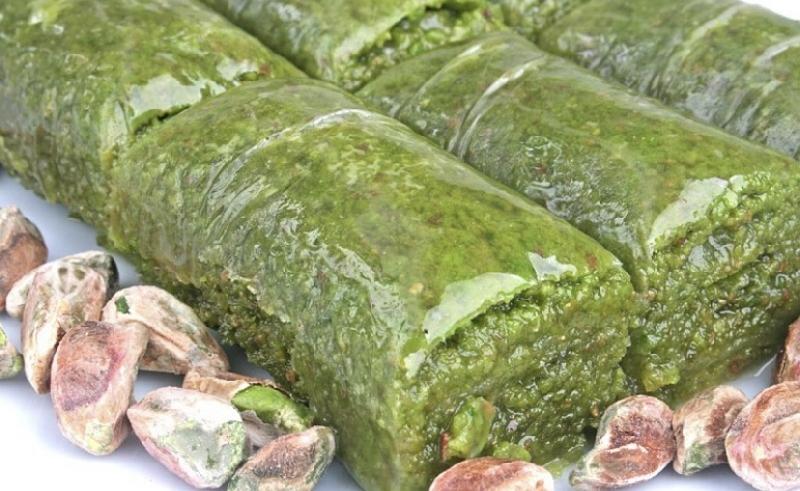Pistachio Roll 