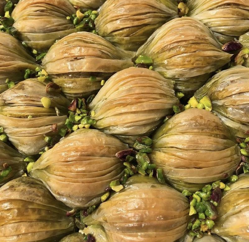 Shell Pistashio Baklava Portion