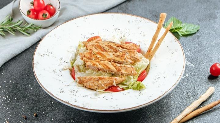 Sezar Salatı