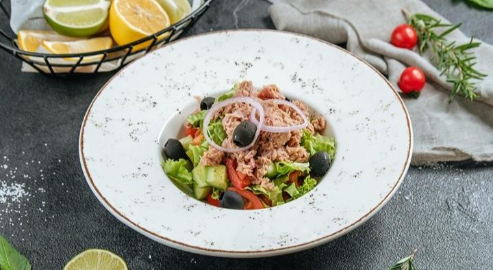 Tuna Salatı
