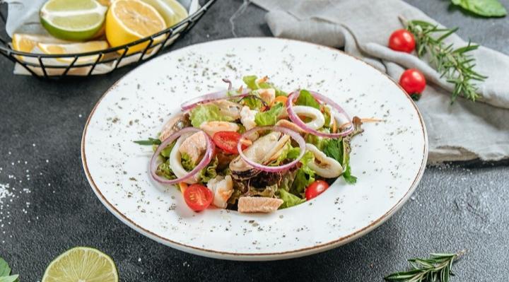 Dəniz Məhsulları Salatı