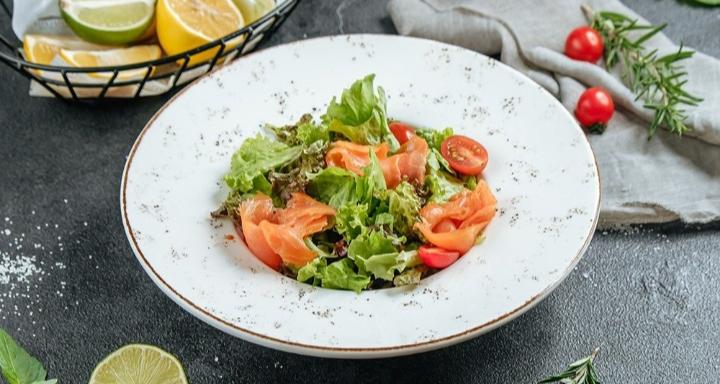 Hisə Verilmiş Qızıl Balıq Salatı