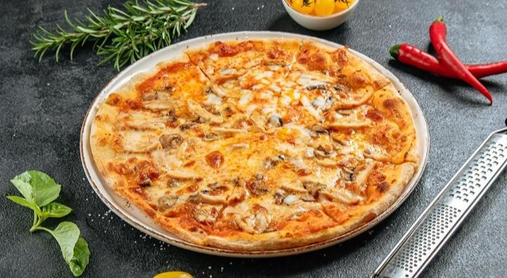 Pizza Pollo Con Funghi