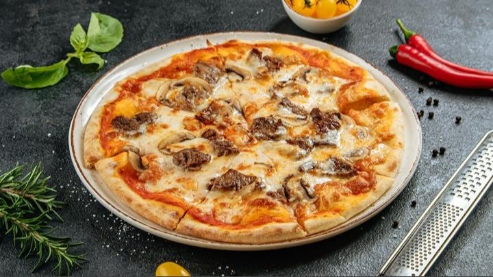 Pizza Di Manzo Con Funghi
