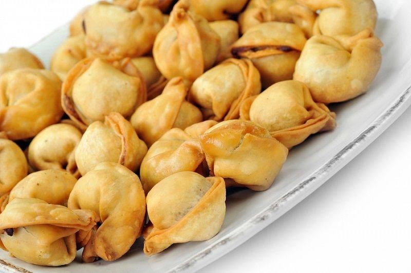 Pelmeni qızardılmış